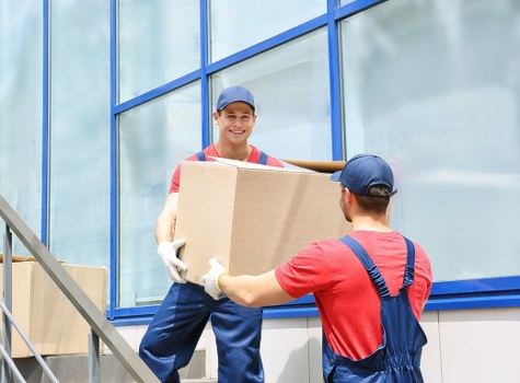 Professional removals and storage service in Totteridge for home moving