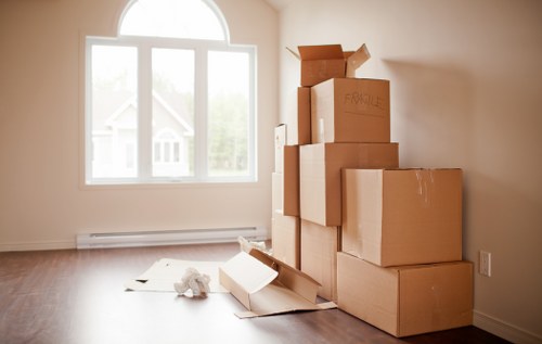 Clean and secure storage unit in Totteridge for short-term use
