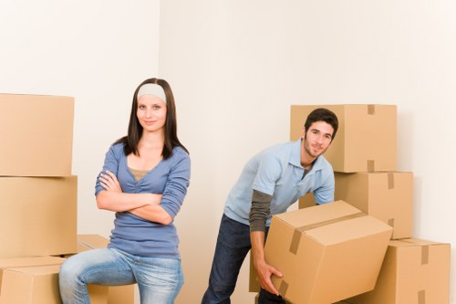 Clean storage unit suitable for household and business items in Totteridge